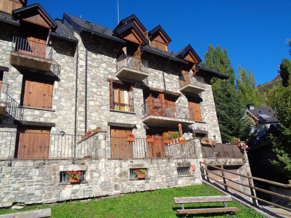 Apartamento Familiar Con Vistas Y Garage La Portiecha Apartment Sallent de Gállego Екстериор снимка